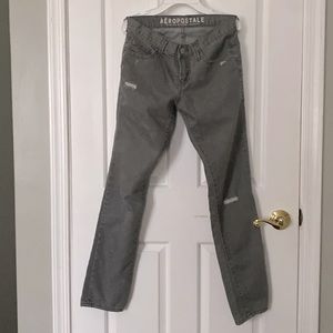 EUC- Like New! Aeropostale Bowery Slim Straight 28/30 No stains or signs of wear